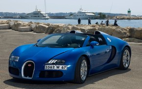 Bugatti Veyron 16.4 Grand Sport in Cannes 2010 - Front And Side 2 wallpaper
