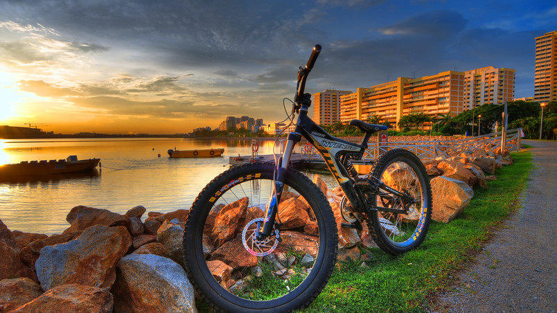HDR City Bike wallpaper