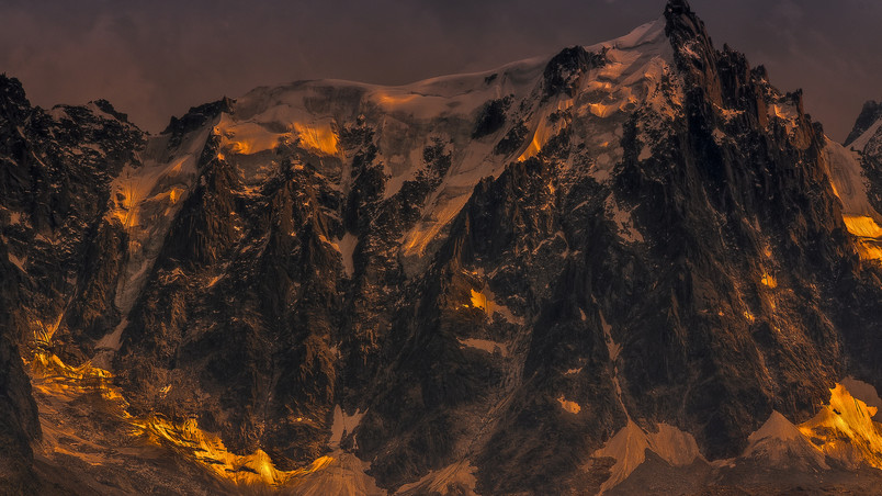 Alps Lights wallpaper