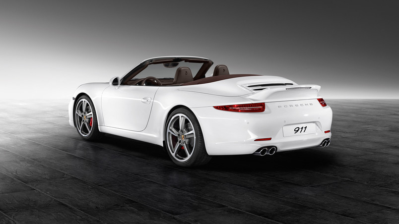 White Porsche 911 Carrera S wallpaper