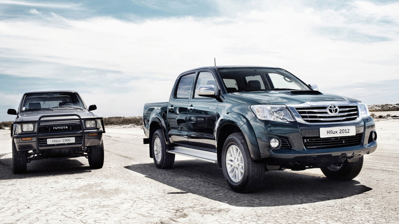 Toyota Hilux Old vs New wallpaper