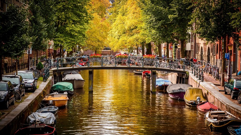 Amsterdam Canal wallpaper