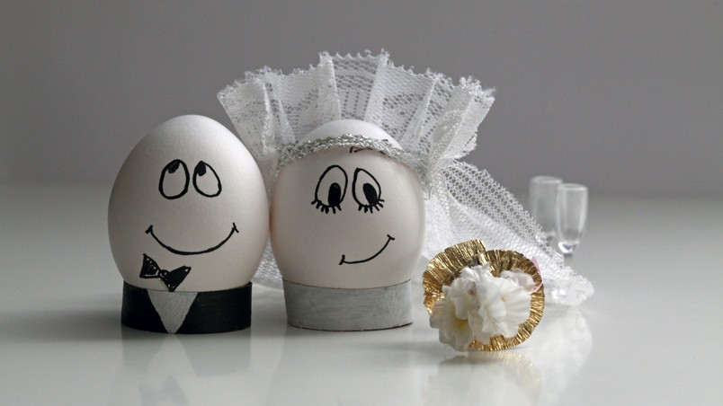 Egg Couple wallpaper