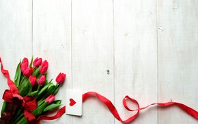 Tulips and Card Gift wallpaper