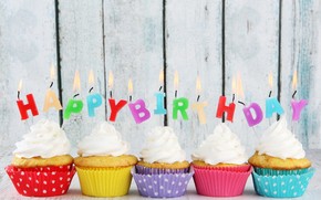 Happy Birthday Cupcakes wallpaper