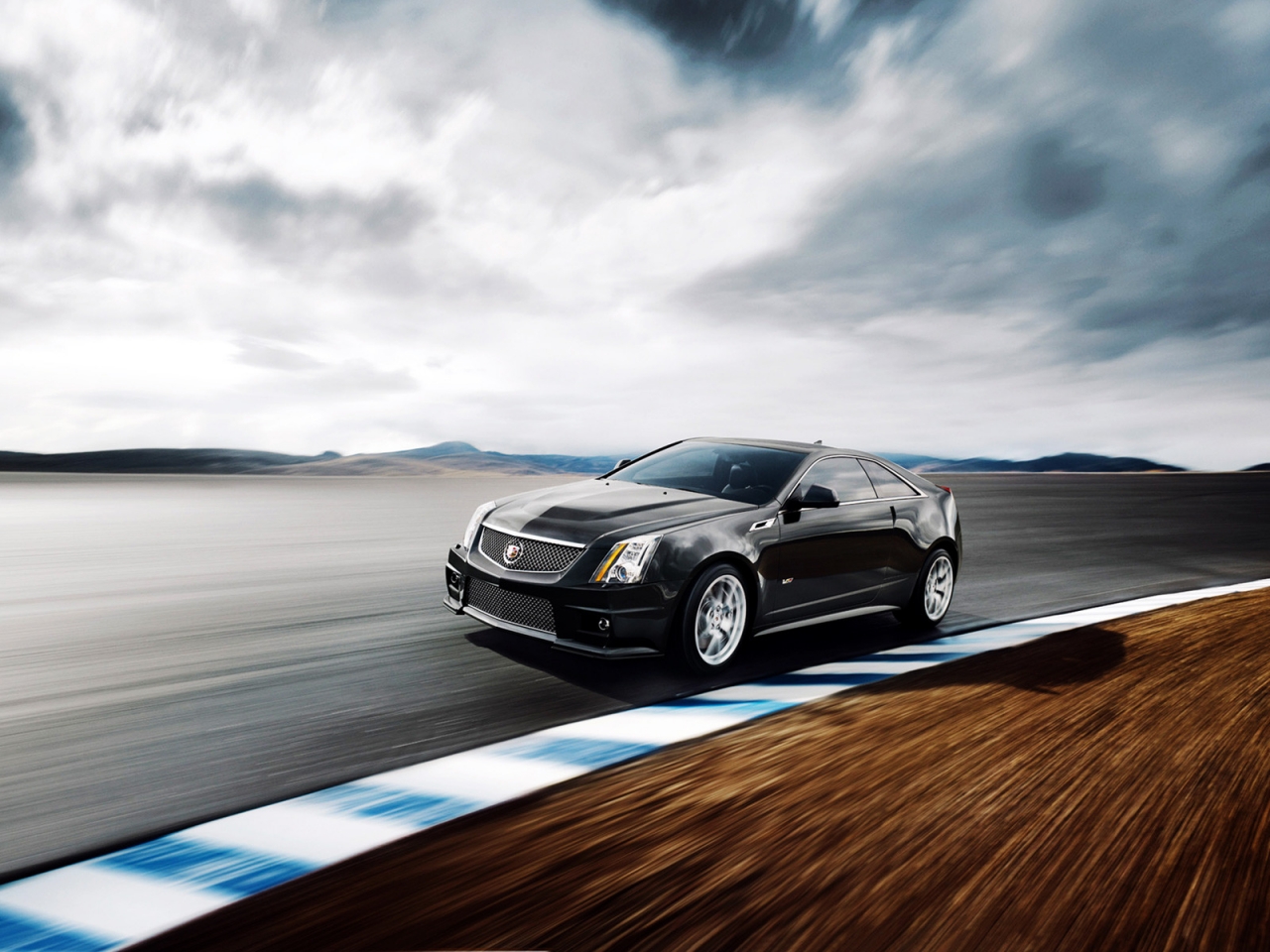 2011 Cadillac CTS V Coupe for 1280 x 960 resolution