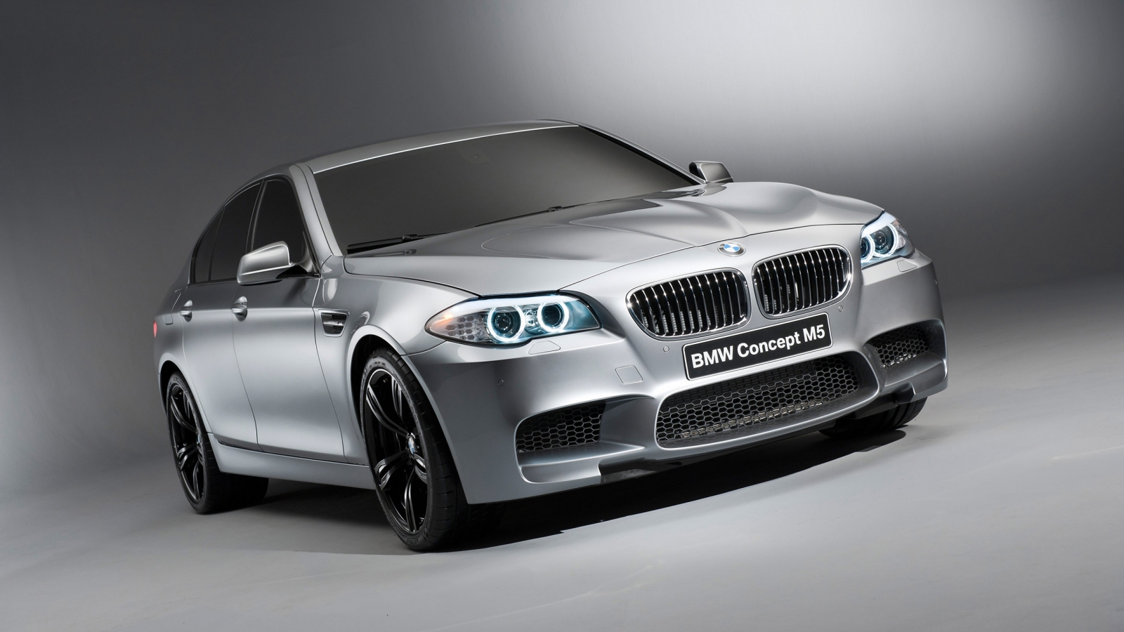 2012 BMW M5 Concept for 1600 x 900 HDTV resolution