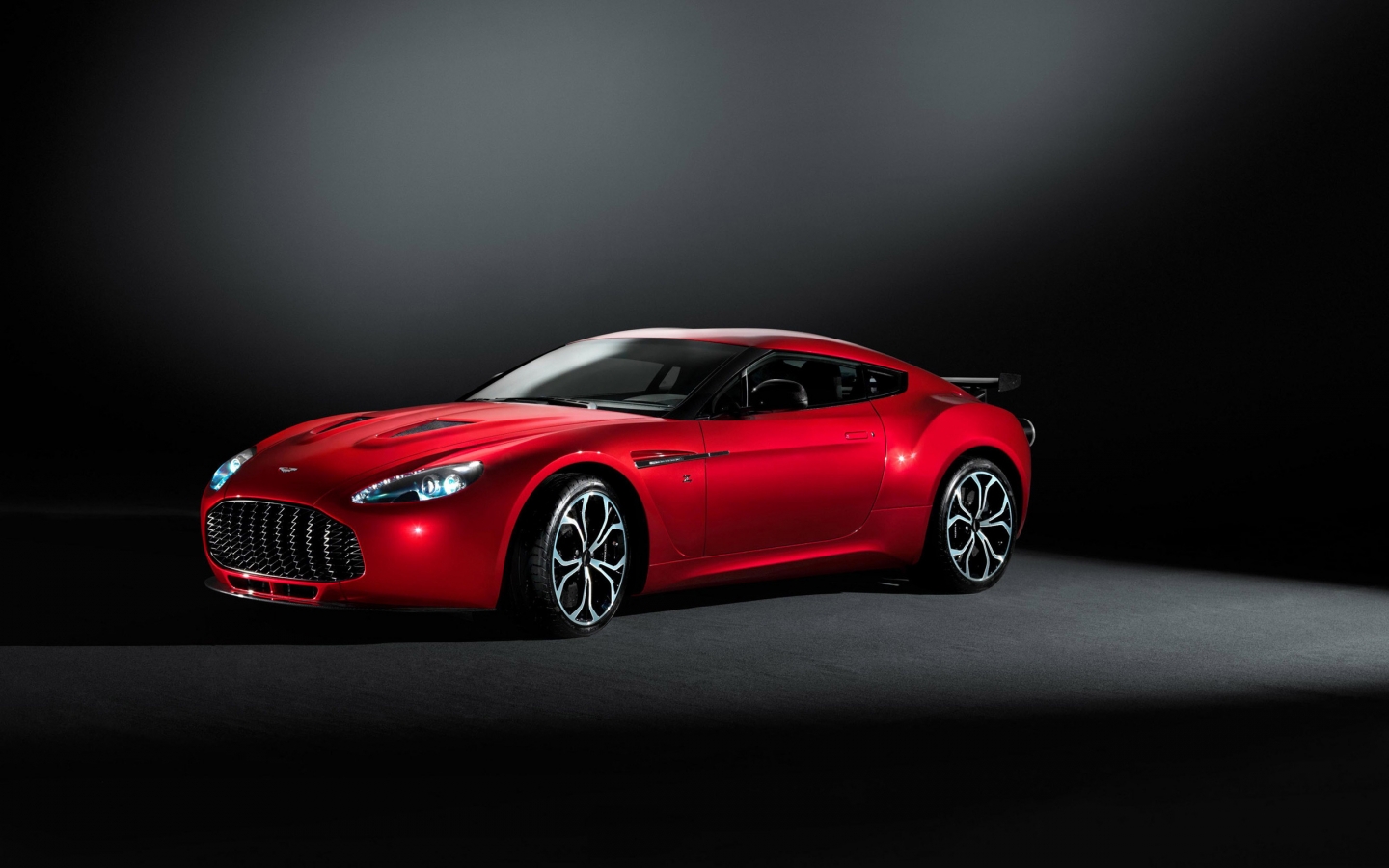 2013 Aston Martin V12 Zagato for 1440 x 900 widescreen resolution