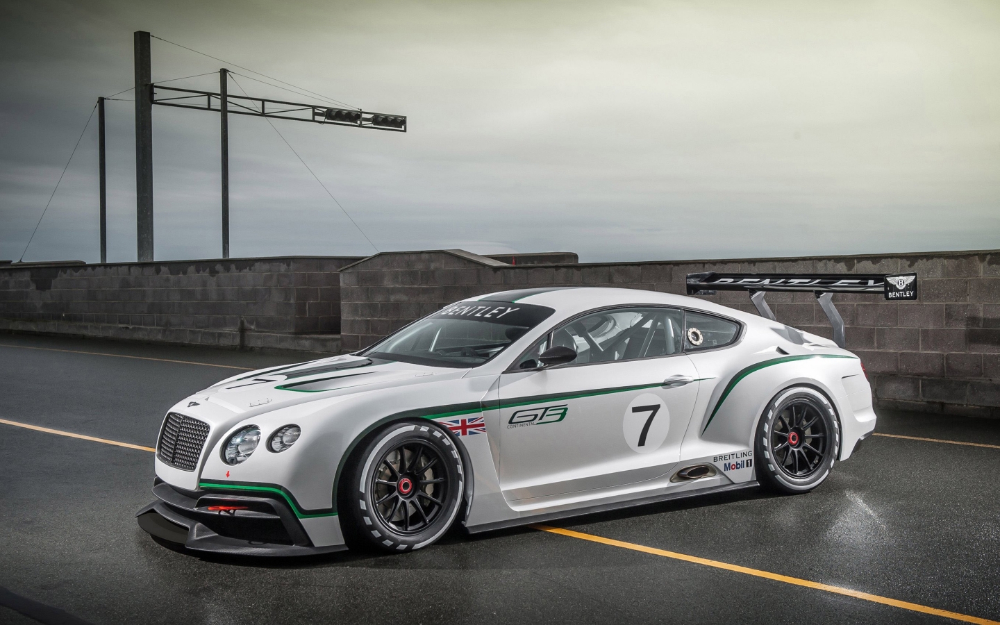 2013 Bentley Continental GT3 Concept Racer for 1440 x 900 widescreen resolution