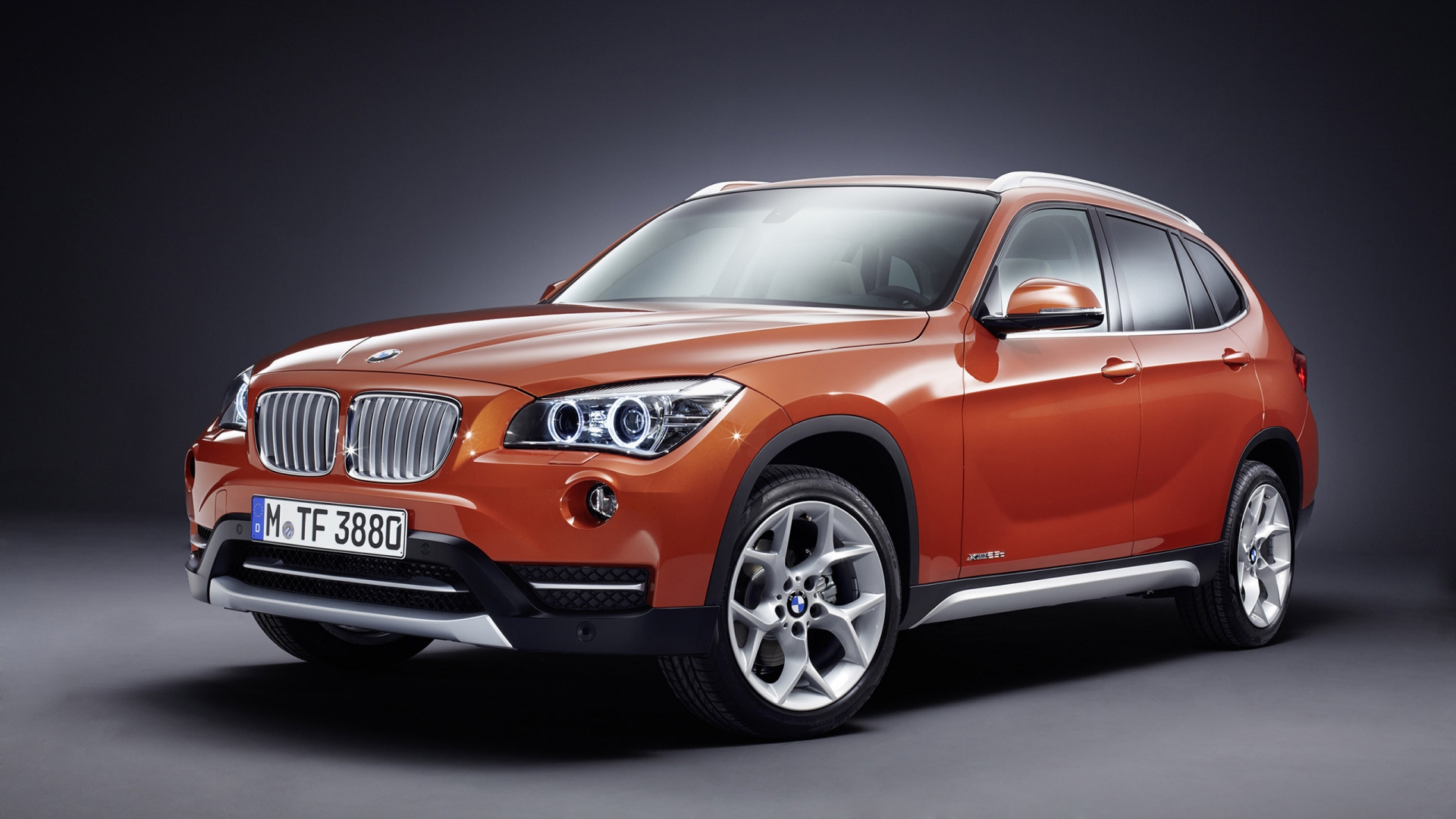 2013 BMW X1 for 1920 x 1080 HDTV 1080p resolution