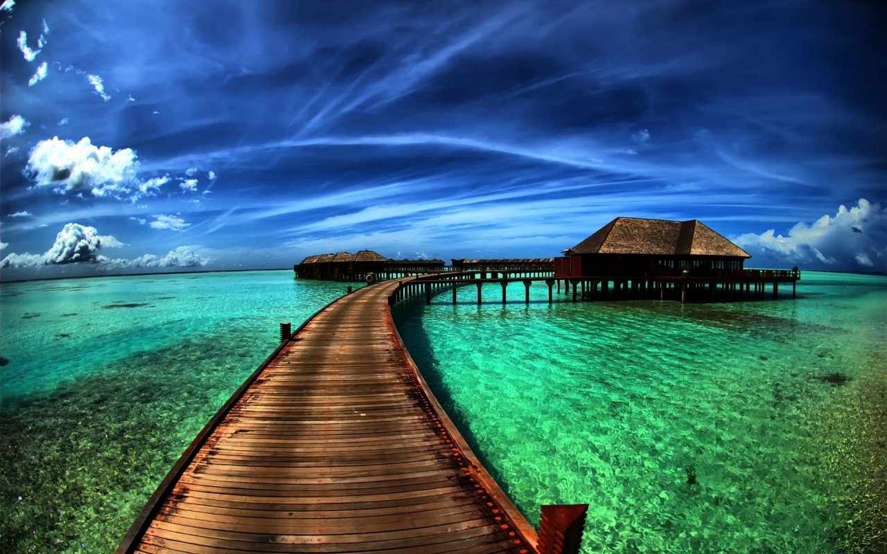 Amazing Sea Resort for 1280 x 800 widescreen resolution