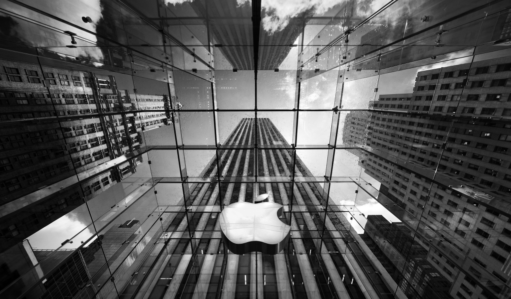 Apple in big Apple for 1024 x 600 widescreen resolution