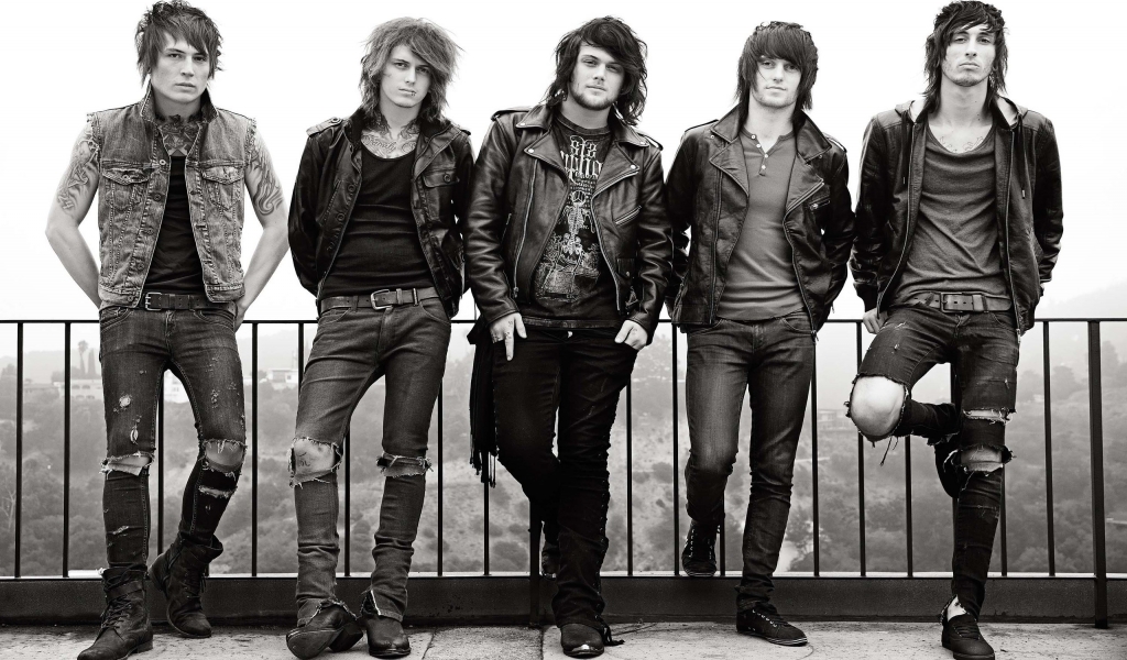 Asking Alexandria for 1024 x 600 widescreen resolution