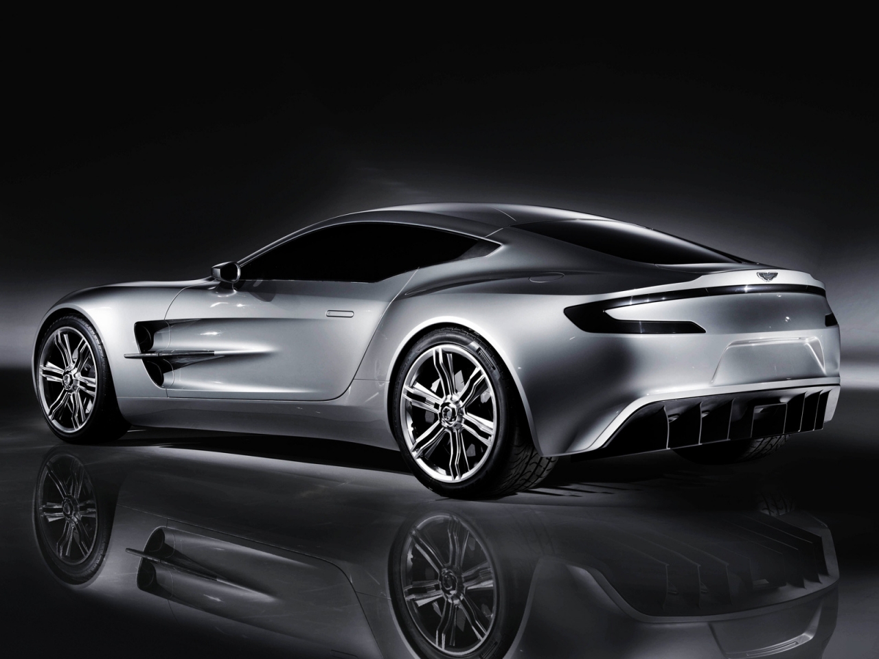 Aston Martin One Rear for 1280 x 960 resolution