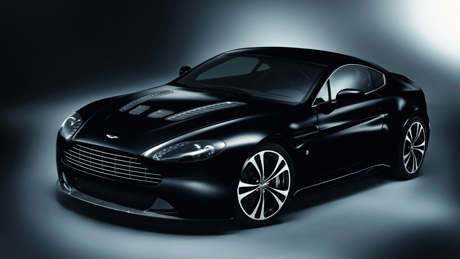 Aston Martin V12 Vantage Carbon Black for 1536 x 864 HDTV resolution
