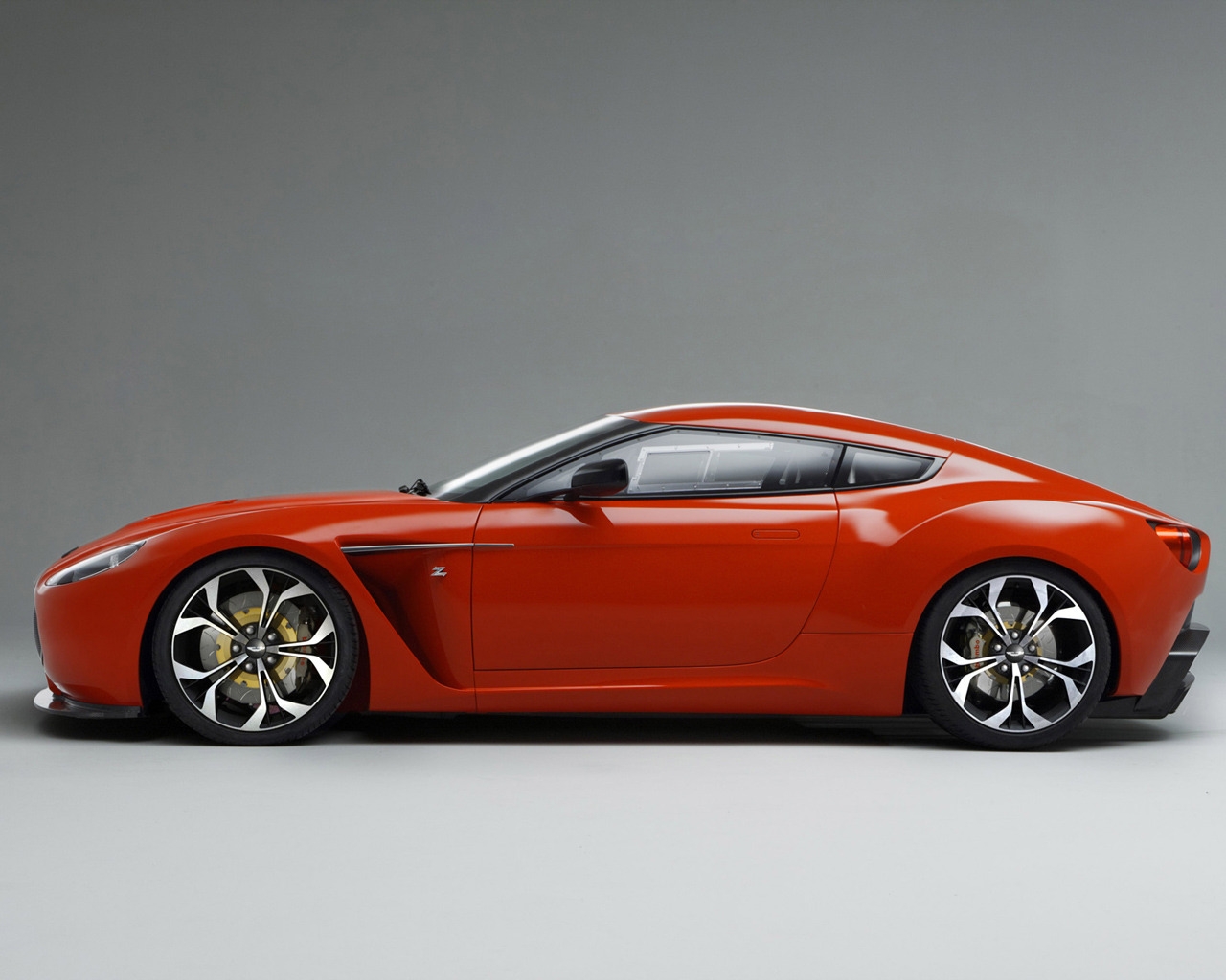 Aston Martin V12 Zagato Side for 1280 x 1024 resolution