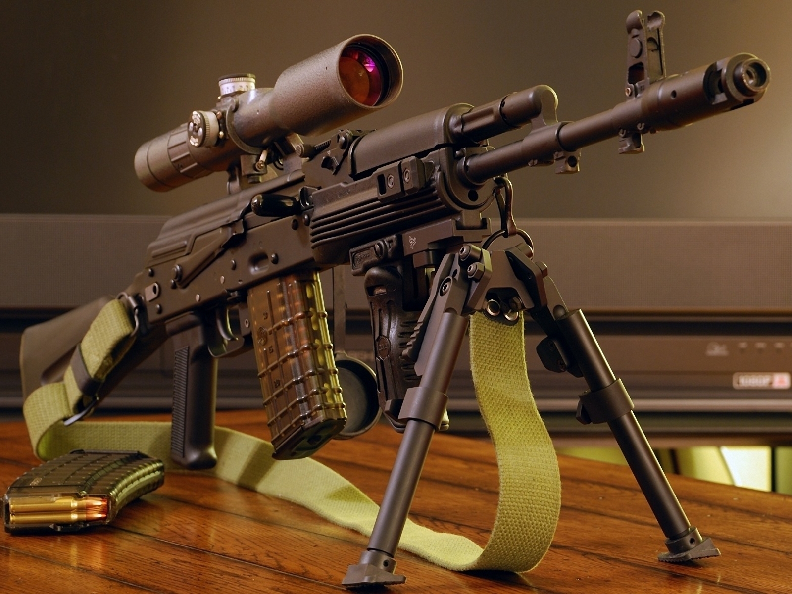 Automatic Gun AK-101 for 1600 x 1200 resolution