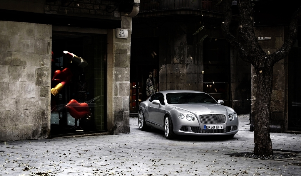 Bentley Continental GT 2011 for 1024 x 600 widescreen resolution
