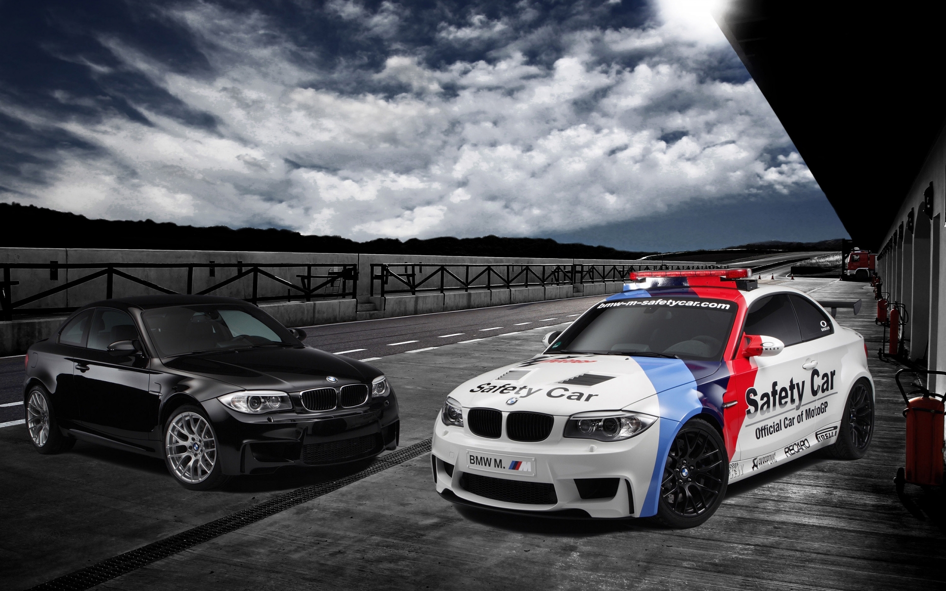 BMW 1 Series M Coupe Safety Car for 1920 x 1200 widescreen resolution