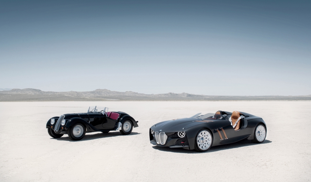 BMW 328 Hommage Old and New for 1024 x 600 widescreen resolution