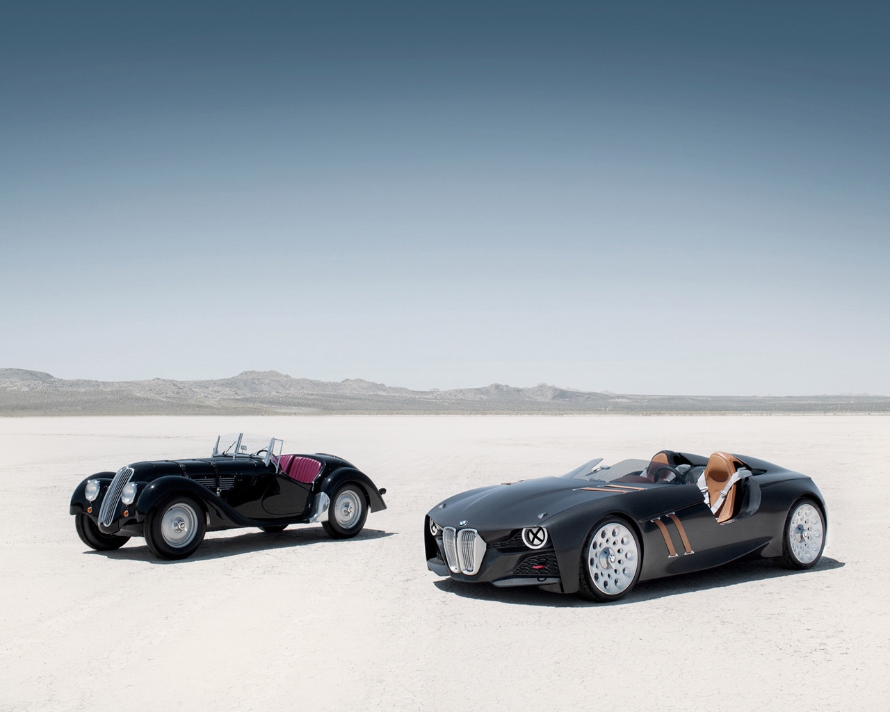 BMW 328 Hommage Old and New for 1280 x 1024 resolution