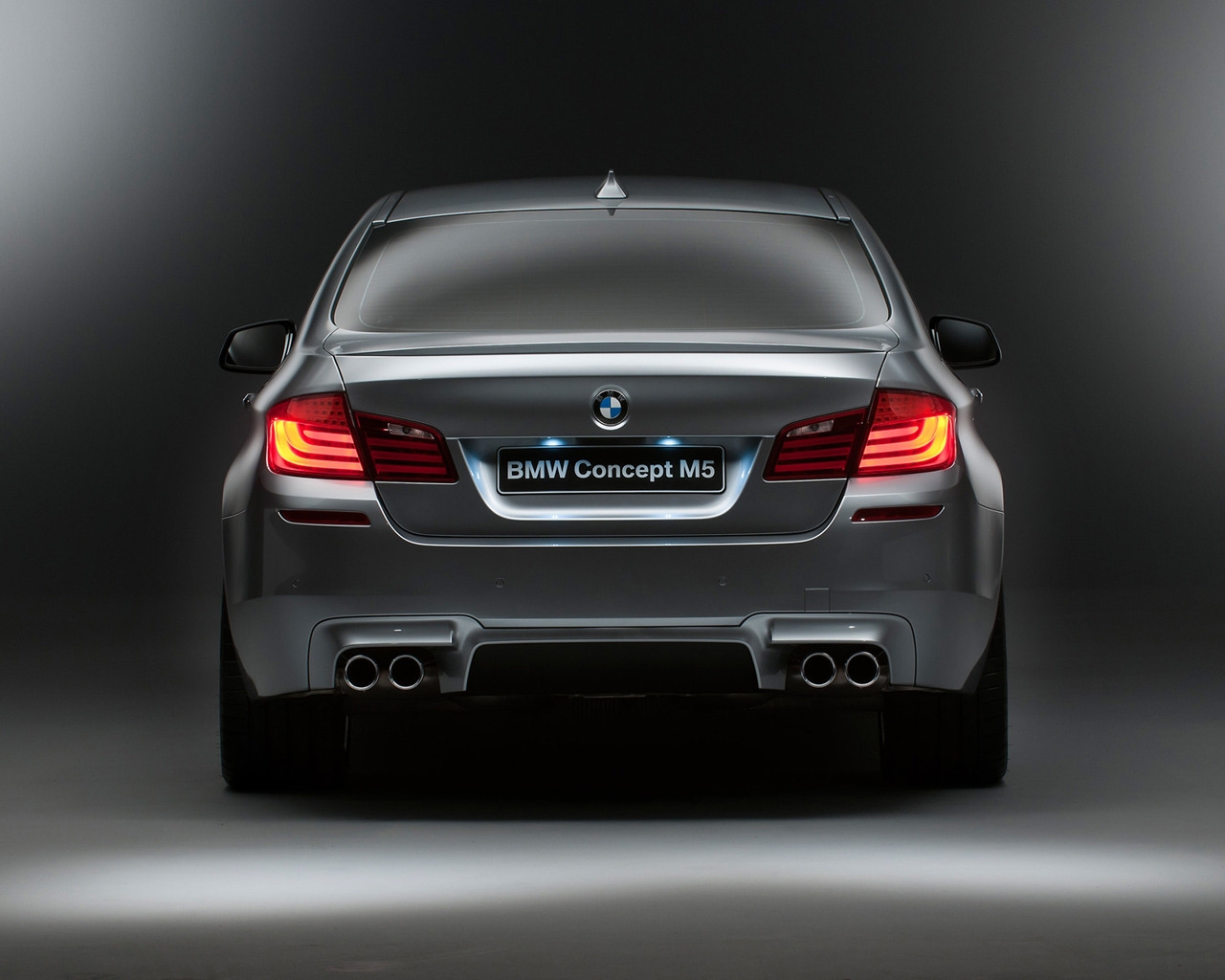 BMW M5 Concept 2012 Rear for 1280 x 1024 resolution