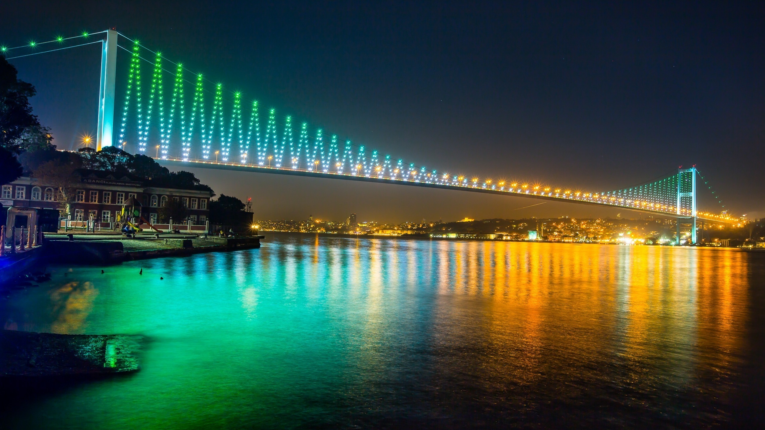 Bosphorus Bridge Istanbul for 2560x1440 HDTV resolution