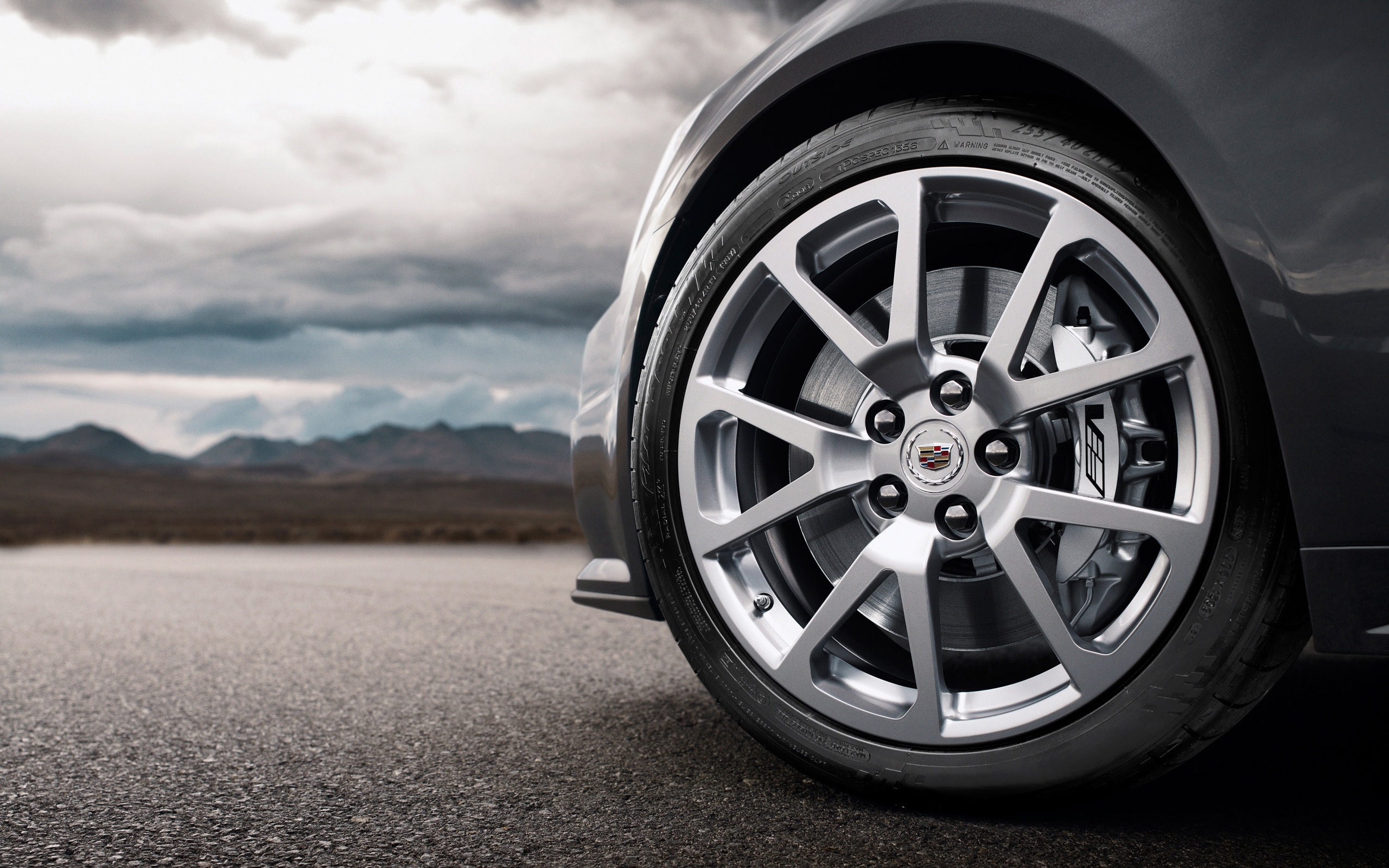 Cadillac CTS V Wheel for 2560 x 1600 widescreen resolution