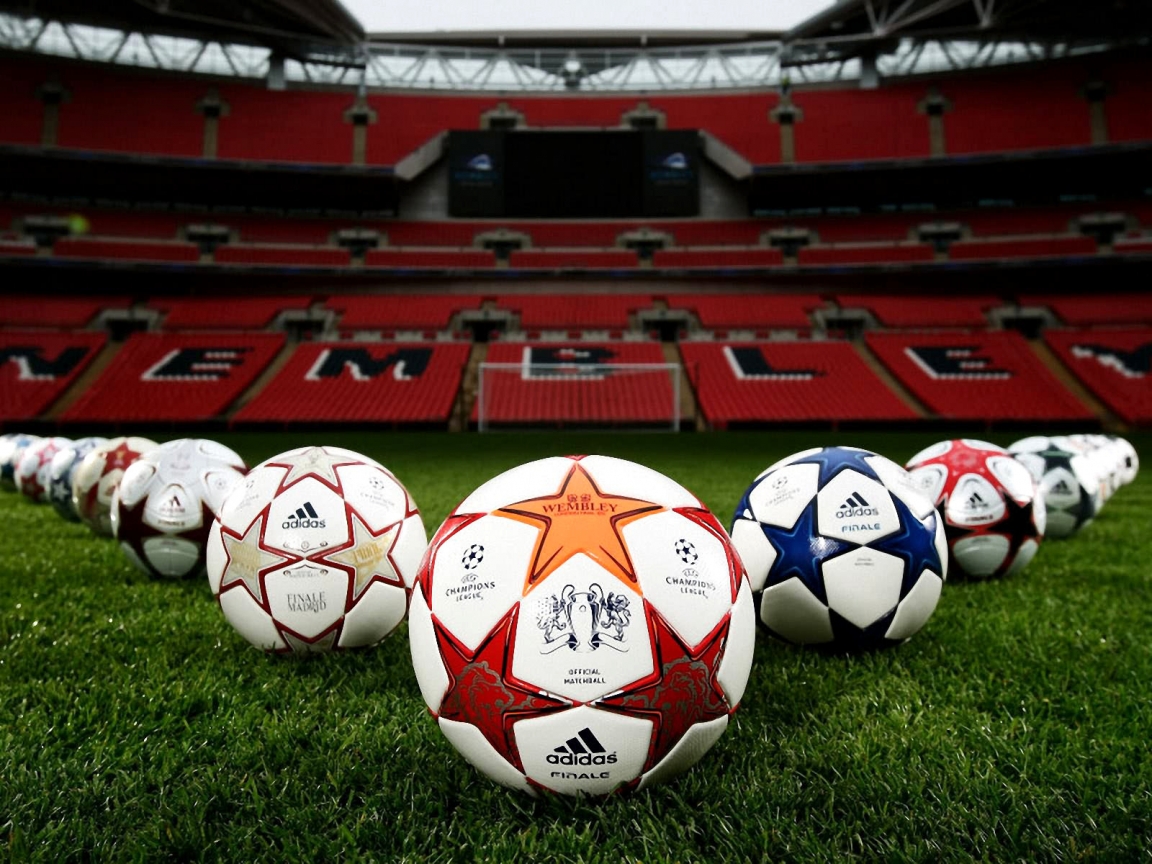 Champions League Balls for 1152 x 864 resolution