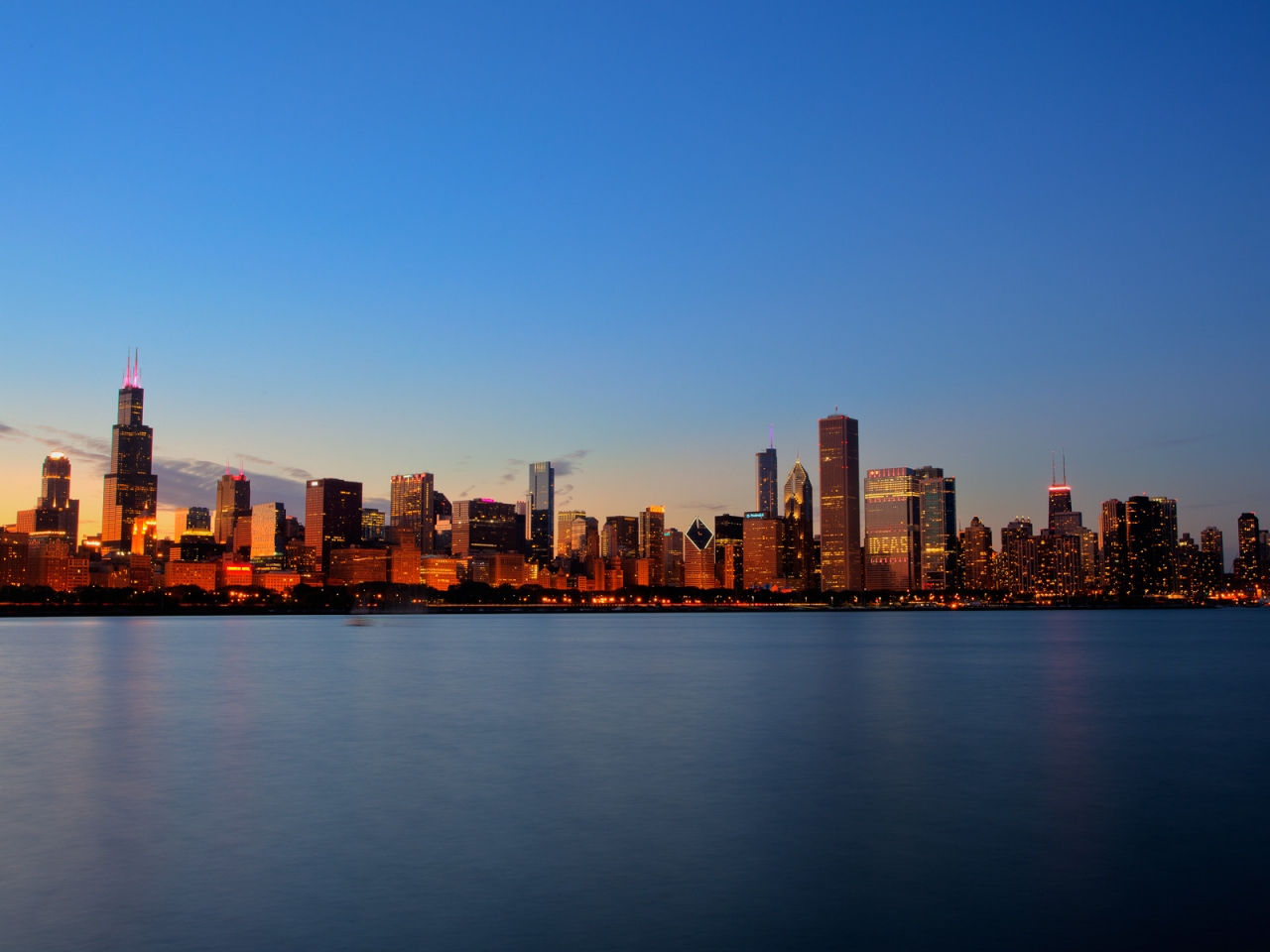 Chicago Skyline for 1280 x 960 resolution