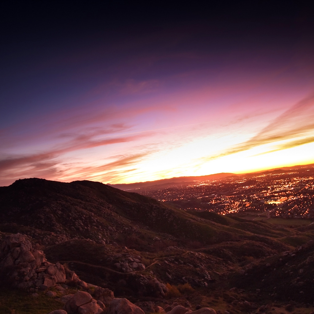 City Sunset for 1024 x 1024 iPad resolution