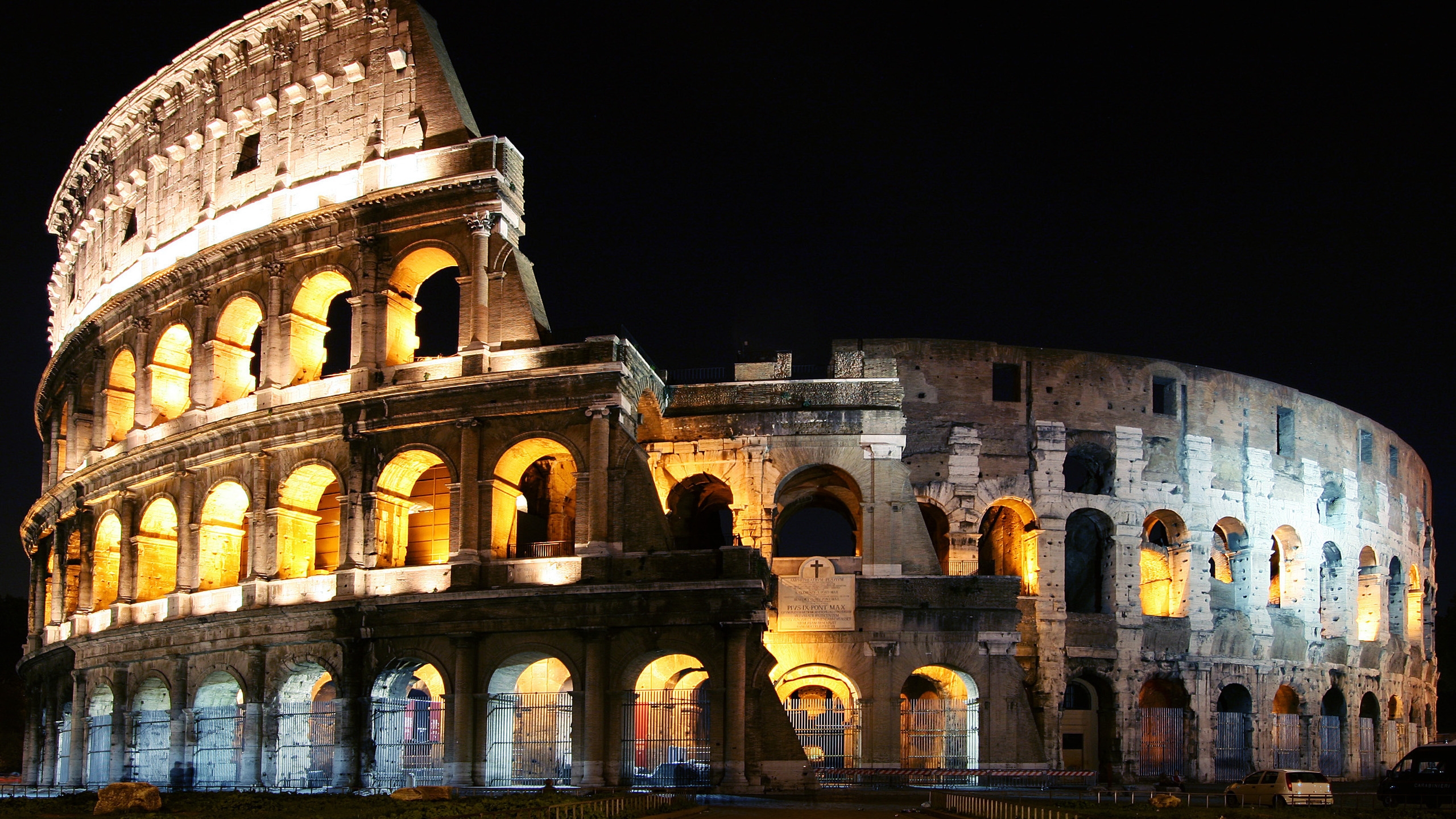 Colosseum Italy for 2560x1440 HDTV resolution