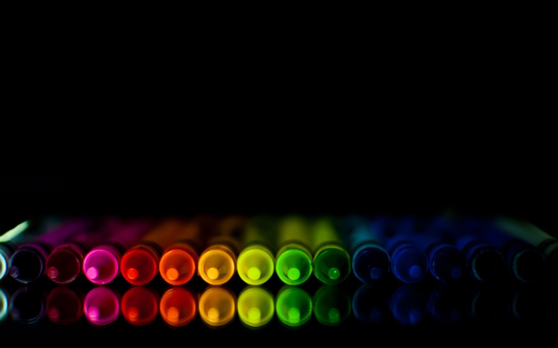 Crayons for 1920 x 1200 widescreen resolution
