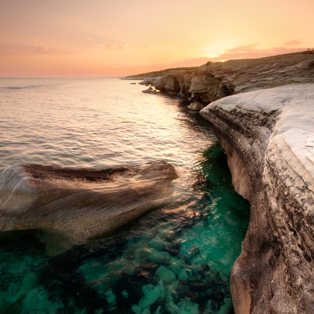 Cyprus Coast for 1024 x 1024 iPad resolution