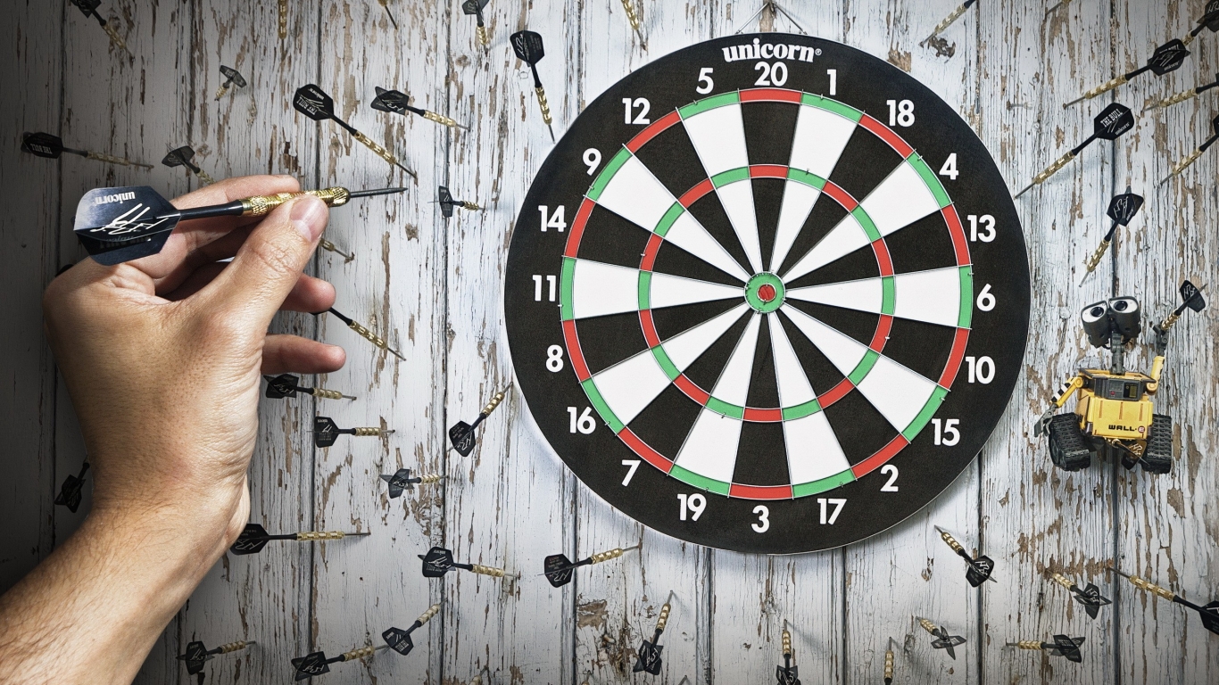 Darts Game for 1366 x 768 HDTV resolution