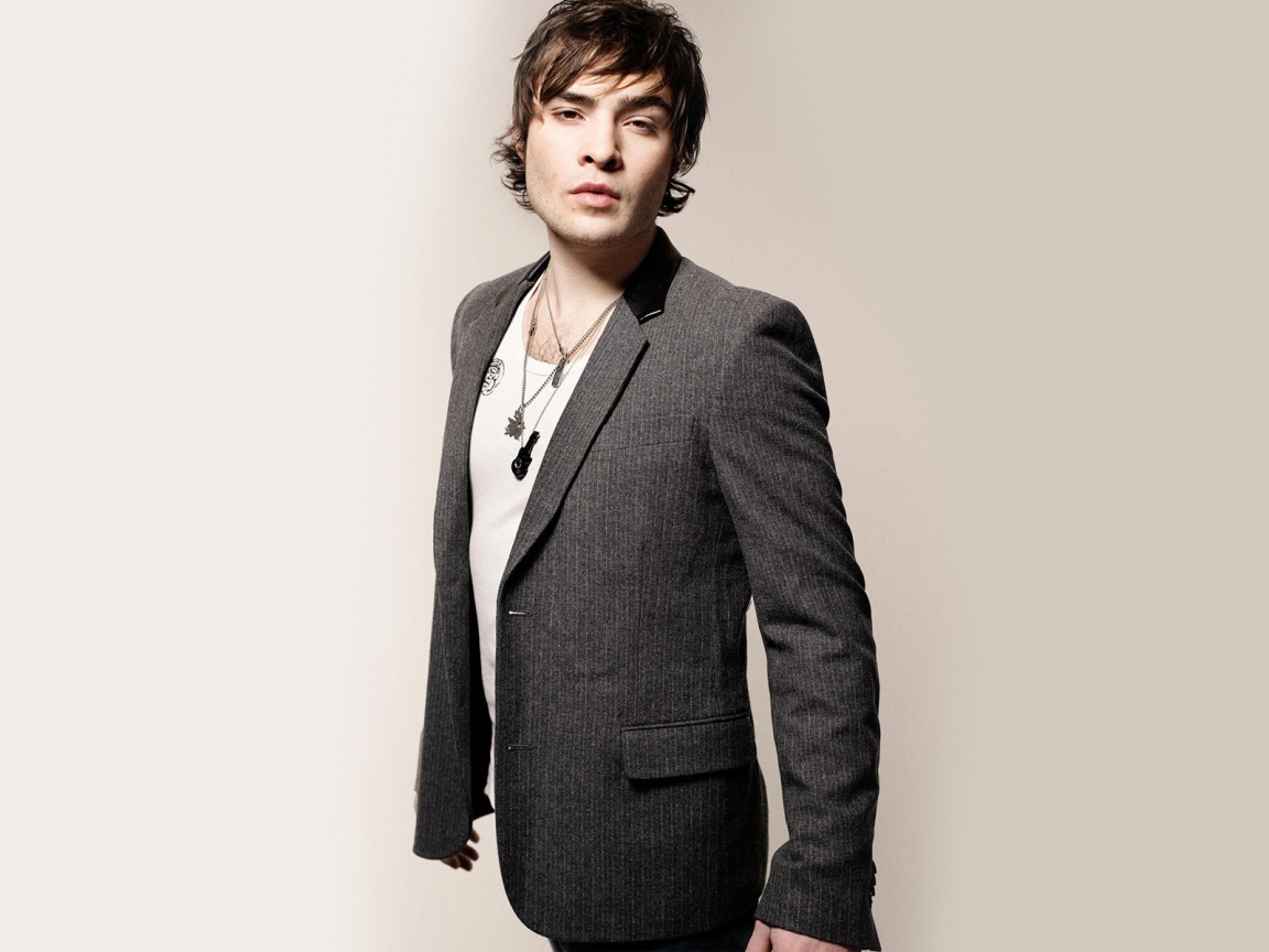 Ed Westwick Cool for 1152 x 864 resolution