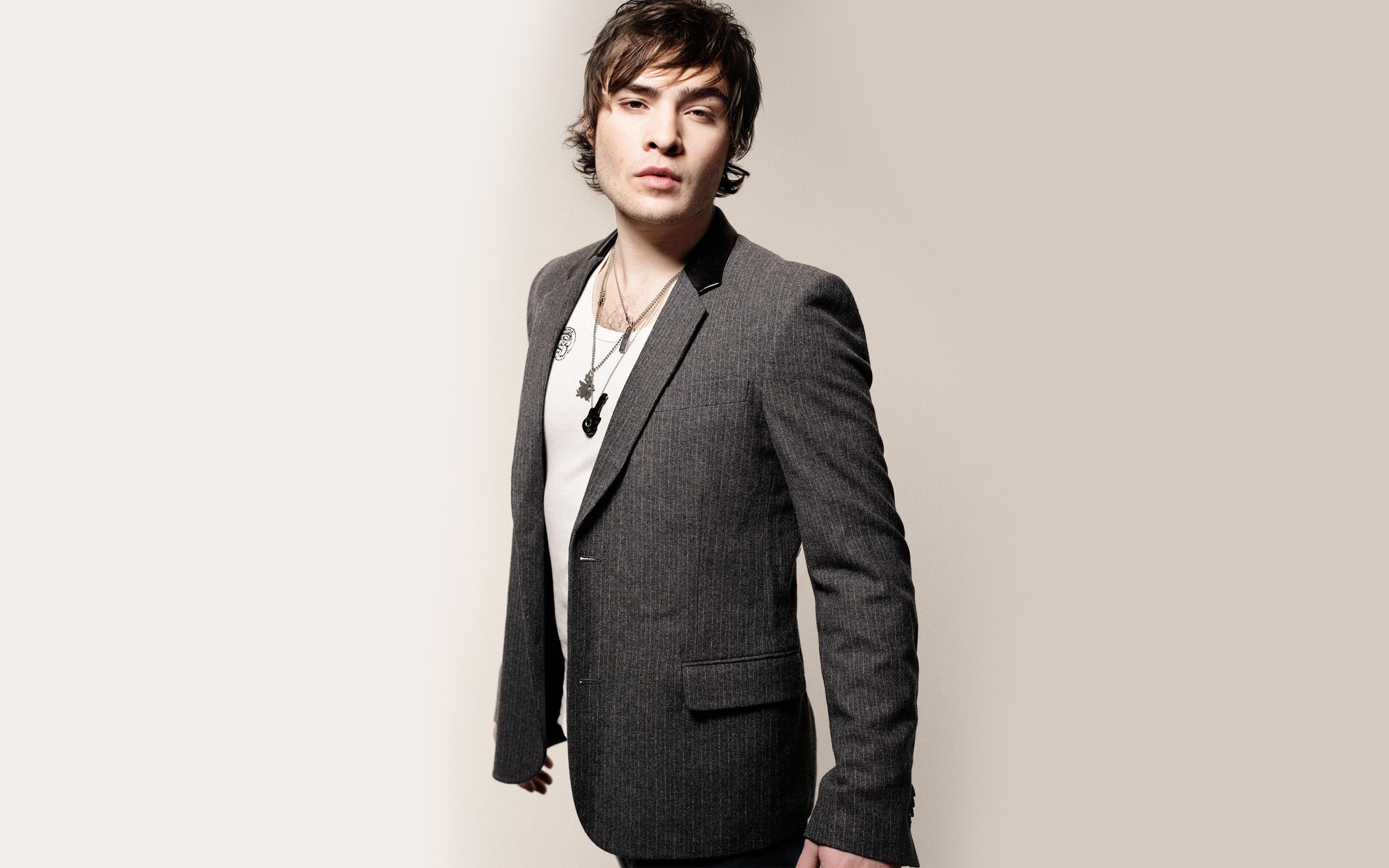 Ed Westwick Cool for 2560 x 1600 widescreen resolution