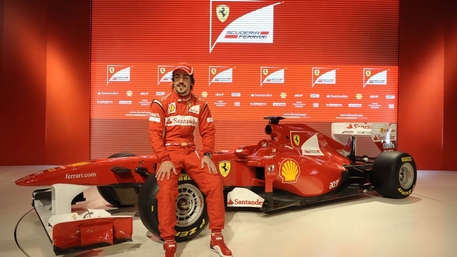 Fernando Alonso Ferrari for 1600 x 900 HDTV resolution
