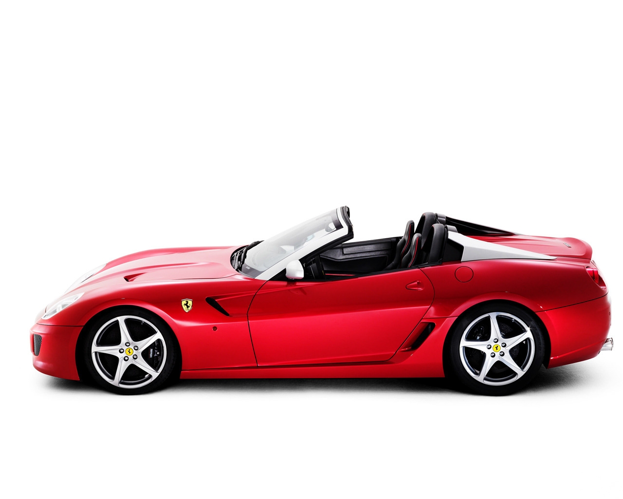 Ferrari SA Aperta Studio for 1280 x 1024 resolution
