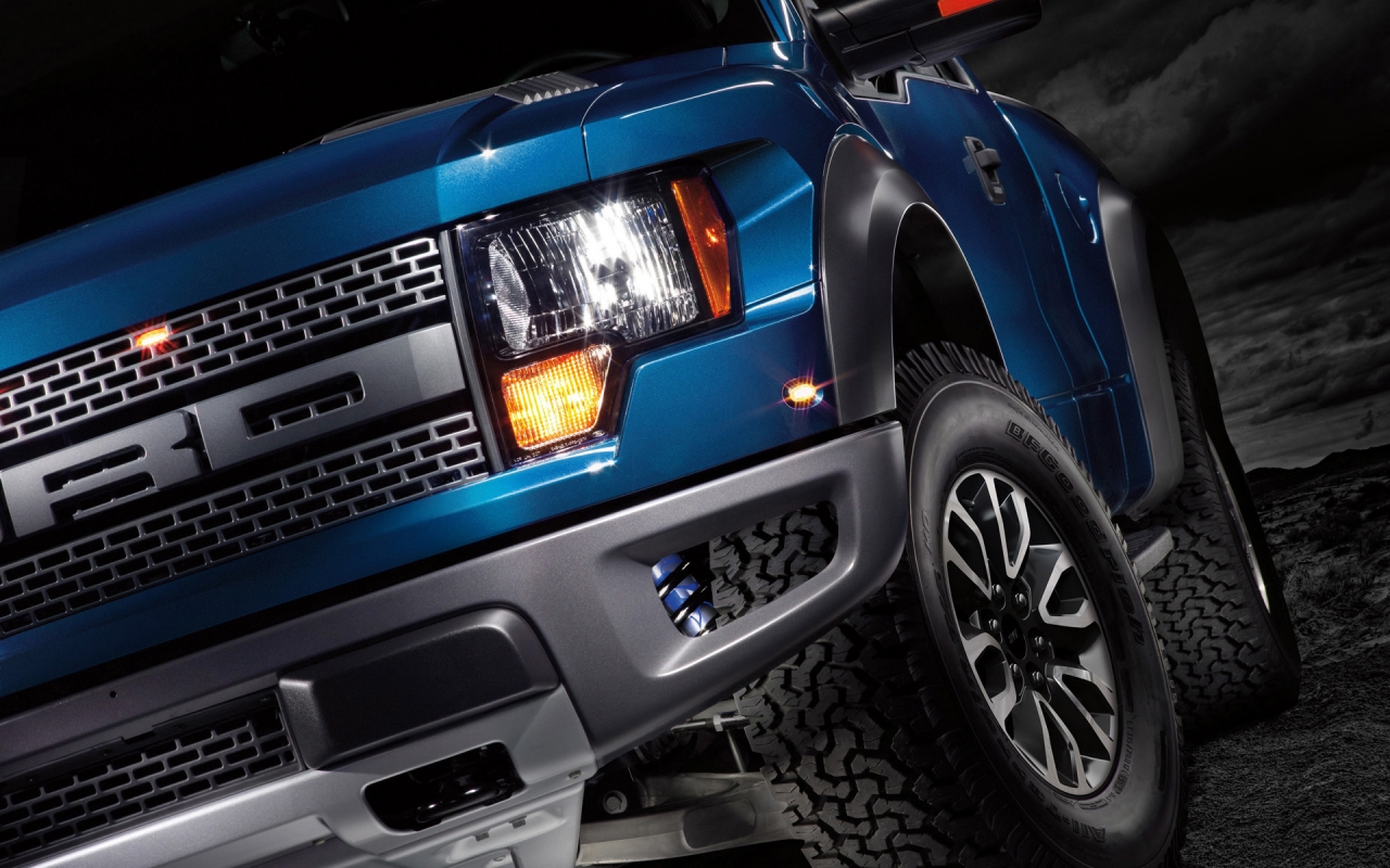 Ford F150 SVT Raptor Headlight for 1280 x 800 widescreen resolution