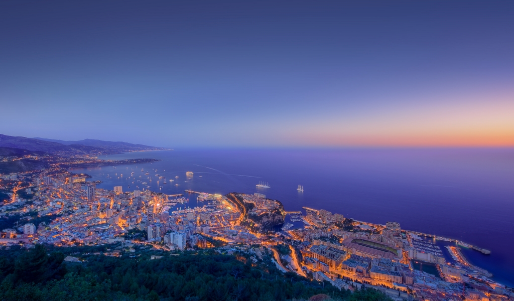 Formula 1 Night Monaco for 1024 x 600 widescreen resolution