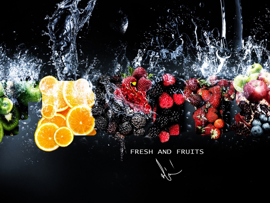 Fresh Fruits in Water for 1024 x 768 resolution