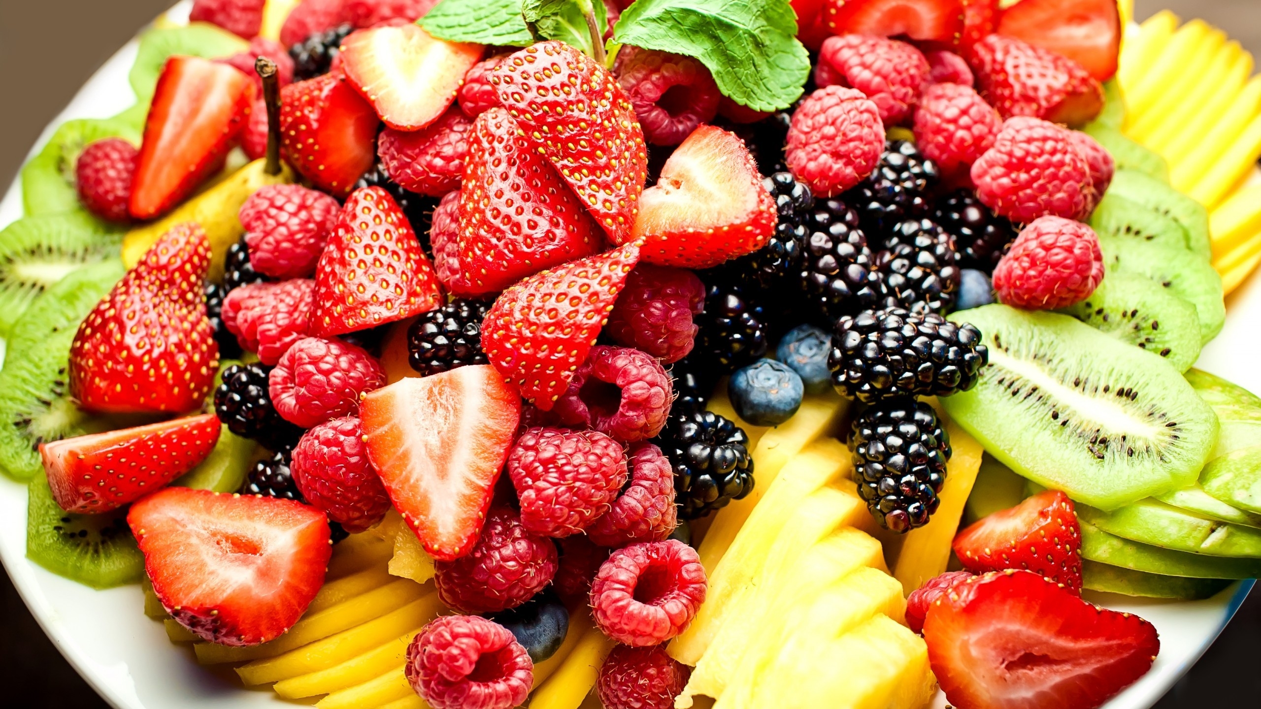 Fruits Plate for 2560x1440 HDTV resolution