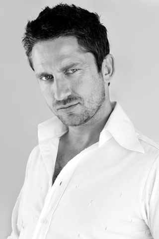Gerard Butler Black and White for 320 x 480 iPhone resolution