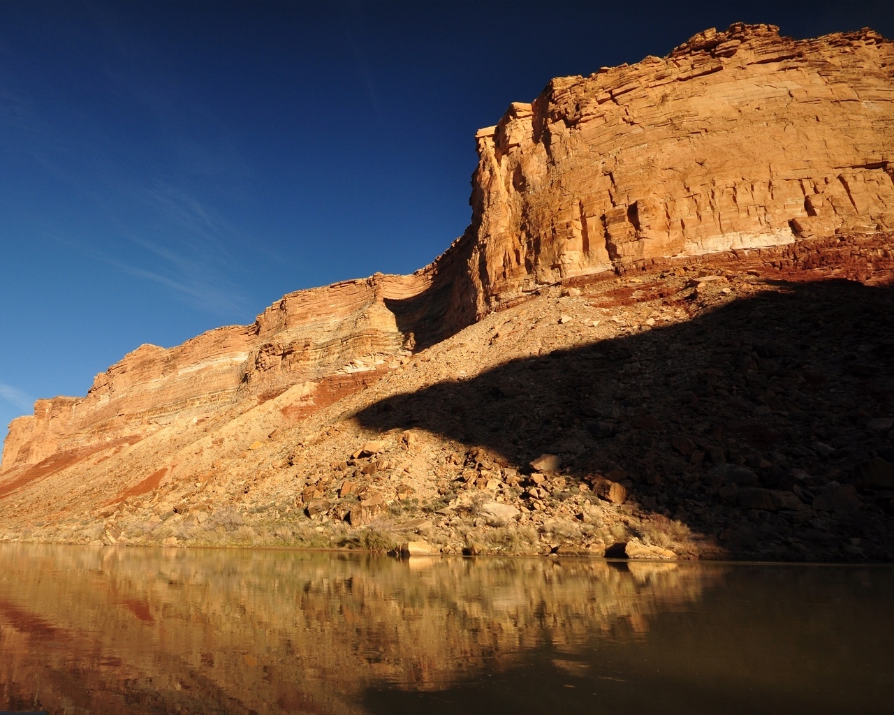 Grand Canyon Reflections for 1280 x 1024 resolution