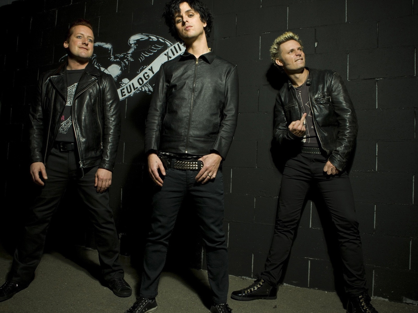 Green Day for 1600 x 1200 resolution