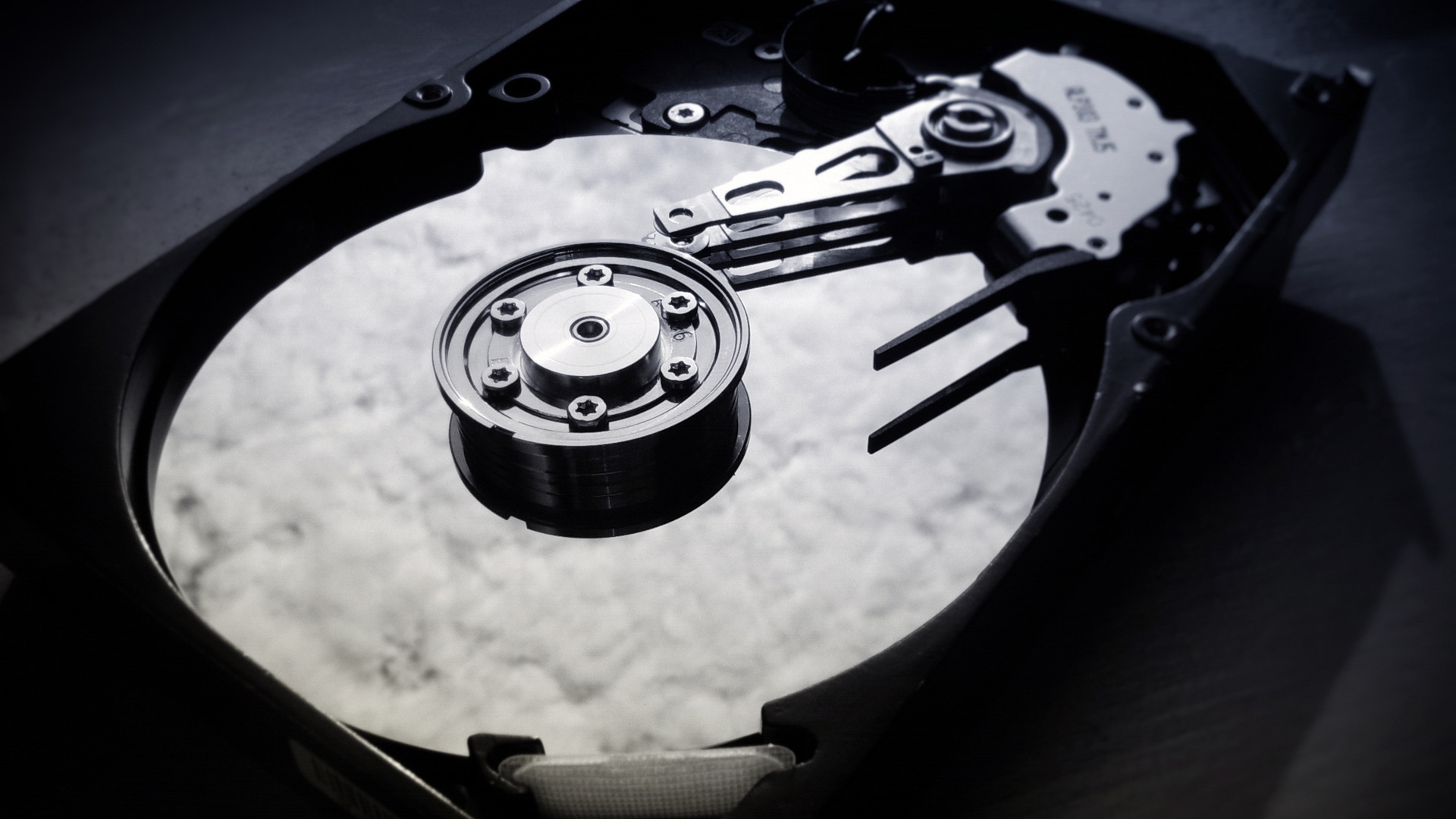 Hard Disk Drive for 1920 x 1080 HDTV 1080p resolution