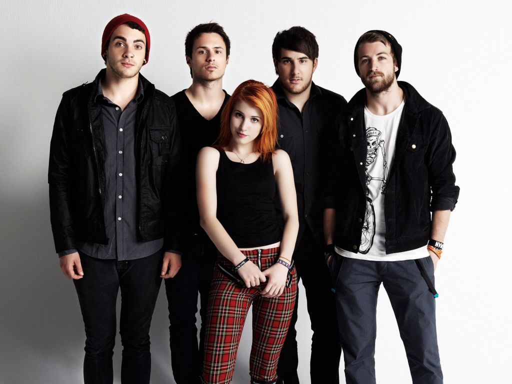 Hayley Williams and Paramore for 1024 x 768 resolution