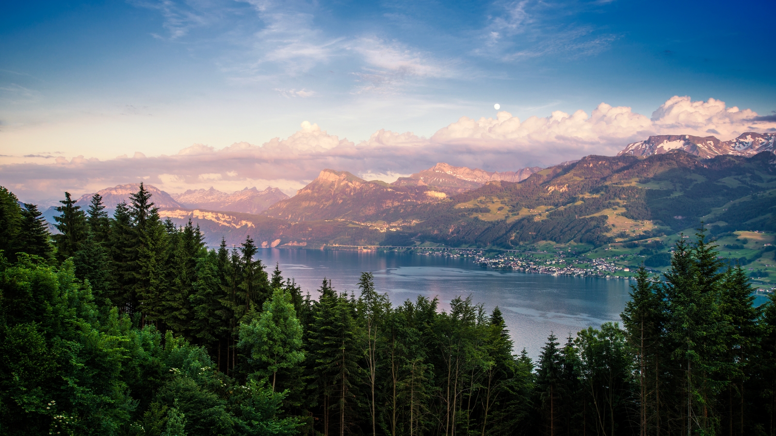 Lake Zurich Landscape for 1600 x 900 HDTV resolution