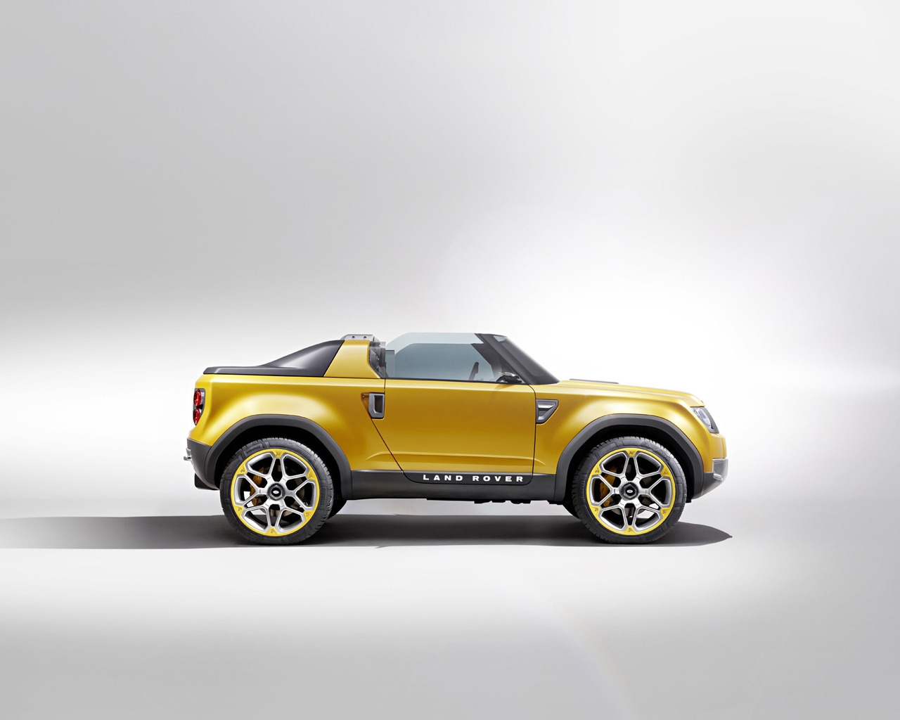 Land Rover DC100 Sport Concept Studio for 1280 x 1024 resolution